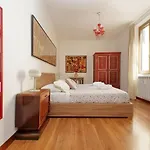דירה Warm, Cozy Near The Colosseum