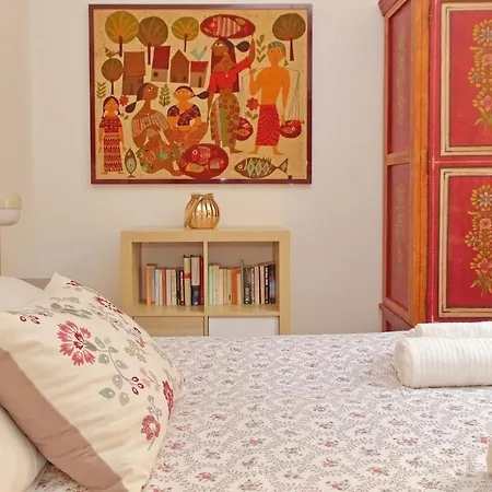 Warm, Cozy Near The Colosseum *